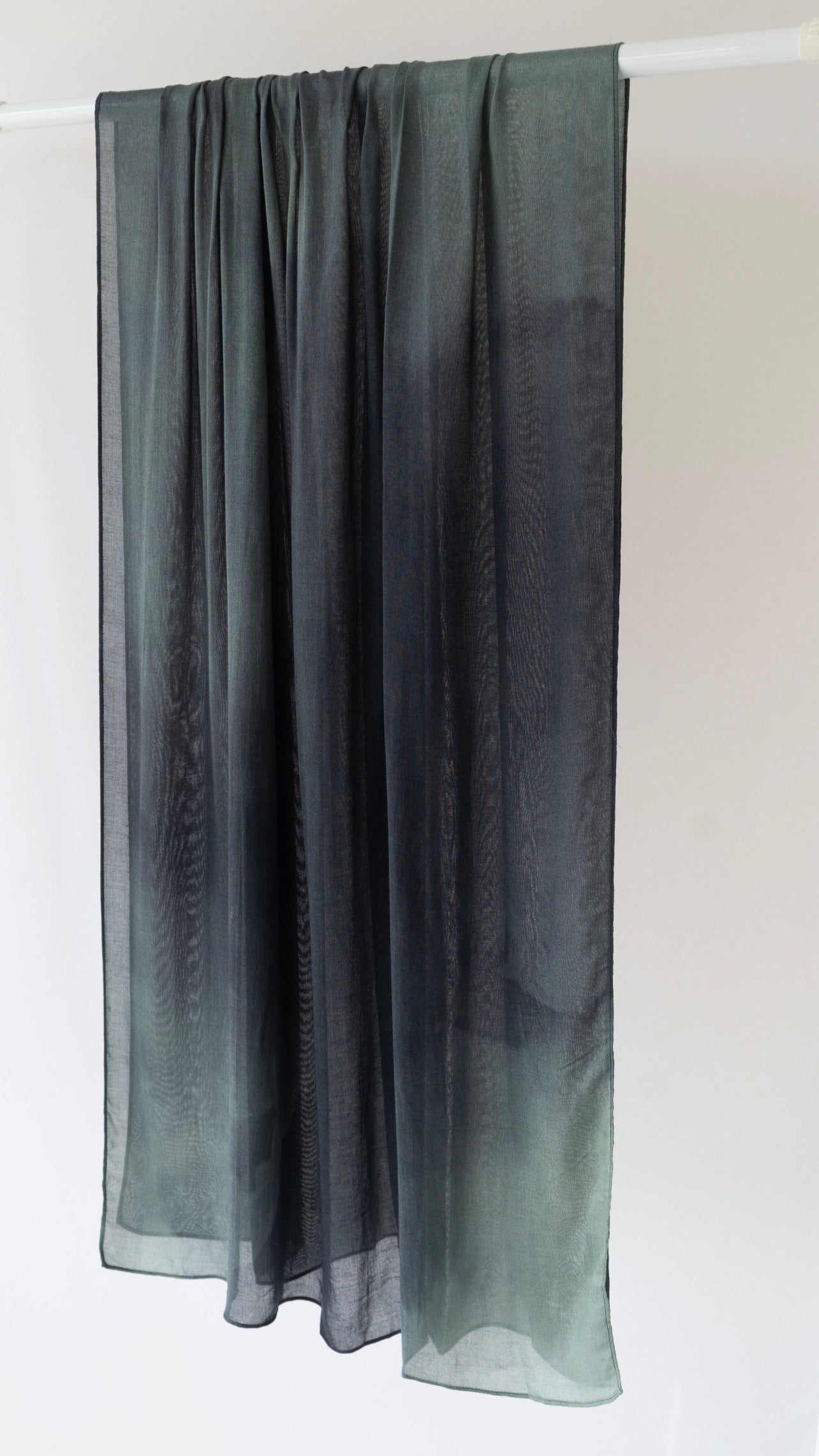 Emerald printed modal